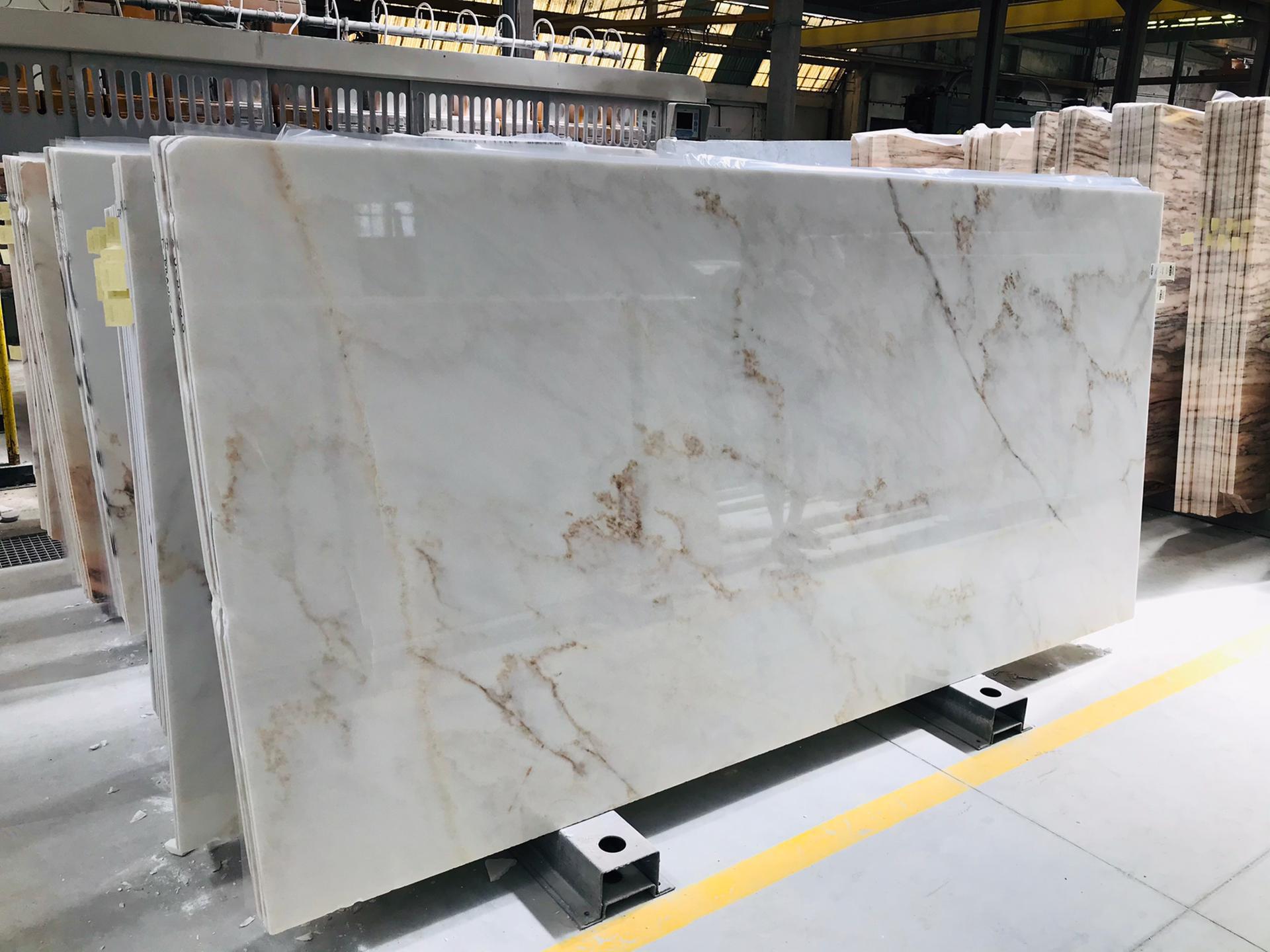Estremoz White