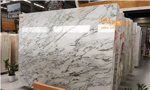 Aurora Black Marble