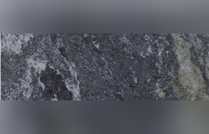 Braennlyckan Moerk Marble