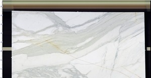 Calacatta Pearl Marble