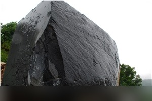 Evenos Black Marble