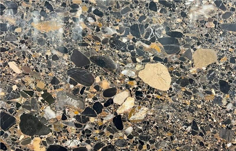 Golden Black Conglomerate
