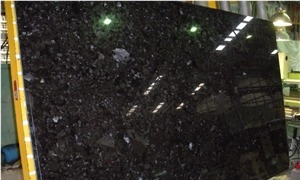 Marron Cohiba Granite