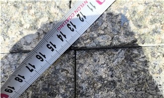 Peacocktail Labradorite Granite