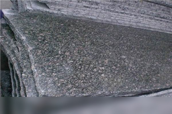 Pingyi Peacock Green Granite