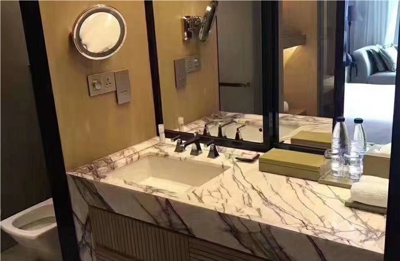 Vino Viola Calacatta Marble