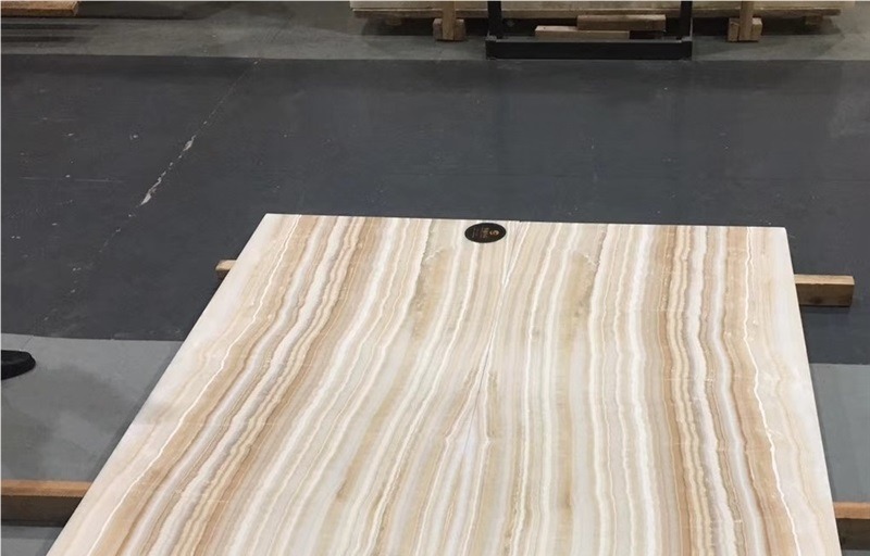 Willow Onyx