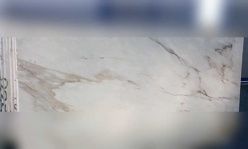 Calacatta Crema Marble