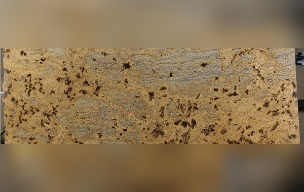 Labareda Golden Granite