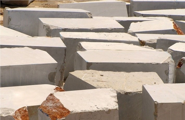 Lygourio Beige Marble