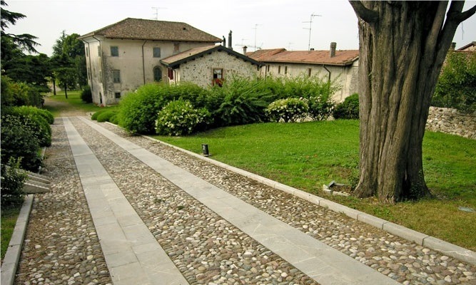 Pietra Piasentina Sandstone